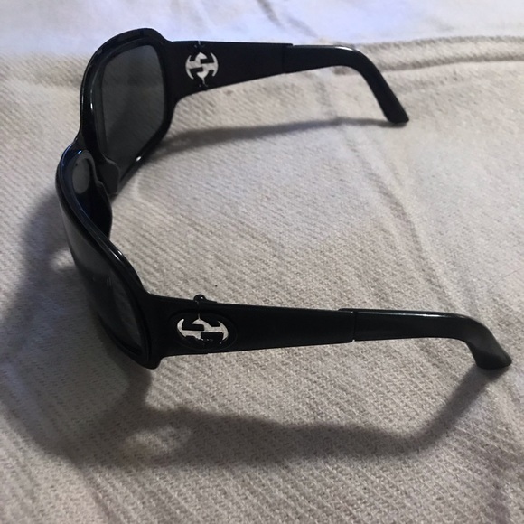 Gucci Sunglasses - Picture 3 of 6